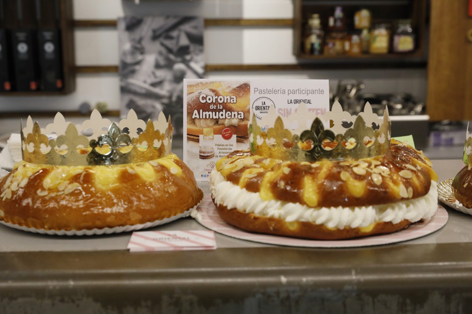 Imagen de archivo de una corona de la Almudena